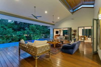 Veldree Palm Cove Rainforest ViewsPrivacyClose to the Beach and Restaurants