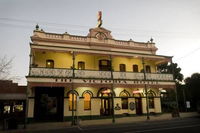 Victoria Hotel Rutherglen - Accommodation Mount Tamborine