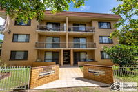 Walk to Surf Beach Club and Shops - Sands Court Boyd St Woorim - Accommodation QLD