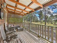 Wallaby Cottage - cute Accom in bushland setting - Accommodation Redcliffe