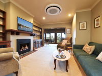 Wangi Waterfront Delight 4br Waterfront Reserve Home - Tourism Adelaide