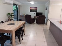 Waratah and Wattle Apartments - Accommodation Airlie Beach