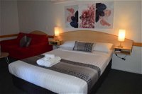 Warwick Vines Motel - Redcliffe Tourism