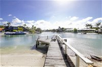 Waterfront on Witta Circle - Accommodation Airlie Beach