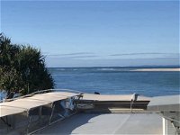 Waterfront Resort Perfect For A Couples Getaway - Australia Accommodation