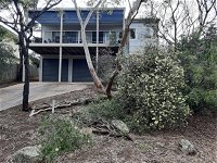 Elevated Holiday House Overlooks Tranquil Wetlands - Great Ocean Road Tourism