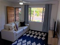 Picnic Point Villas - Accommodation Airlie Beach