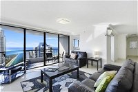 Surfers Century Oceanside Apartments - Australia Accommodation