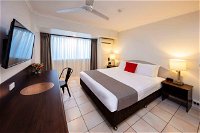 Hides Hotel - Accommodation Cairns