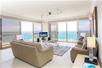 Breakers North Absolute Beachfront Apartments - Accommodation Australia