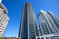 High Floor Ocean View Suites Broadbeach - Accommodation Port Hedland