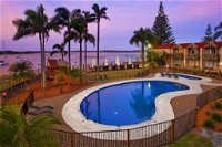 Waters Edge Port Macquarie - Redcliffe Tourism
