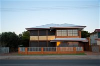 Waterside House Kalbarri - Accommodation NSW