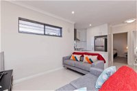 Woodlands - Home with a View - Accommodation Redcliffe