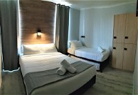 Yamba Central Hotel and Backpackers - Accommodation Sunshine Coast