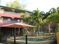 Yongala Lodge by The Strand - Accommodation Perth