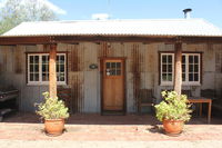 York Cottages and Burnley House - Kingaroy Accommodation