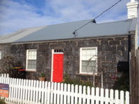 Young's Cottage - circa 1861 - Maitland Accommodation