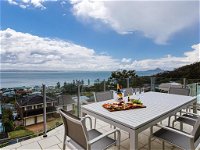 Maison de la mer 30 Mulubinda Parade - luxurious linen aircon and panoramic views - Accommodation Yamba