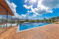Viewpoint Holiday Home - Cannonvale