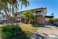Family Holiday Haven on Boronia 100m to Beach