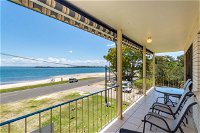 Water Views - Top Floor -Clearview Apartments South Esp Bongaree - Accommodation QLD