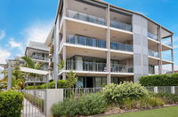 Spectacular Unit Overlooking Pumicestone Passage - Welsby Pde Bongaree - Accommodation Brunswick Heads