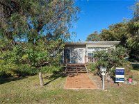 'The Croft' 11 Boulder Bay Rd - Cosy Beach House with Aircon  only 270m to the Beach