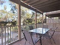 1 bedroom Executive Villa located within Cypress Lakes - Accommodation Cooktown