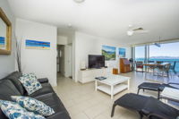 1 Bright Point Apartment 5102 - Accommodation QLD