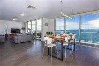 1 Bright Point Apartment 5103 - Accommodation in Surfers Paradise