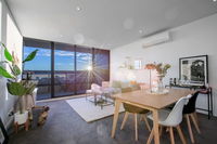 107 Light Filled Cozy Apt in the Heart of St Kilda - Tourism Listing