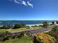 12 'Kiah' 53 Victoria Pde - panoramic water views in the heart of Nelson Bay - eAccommodation