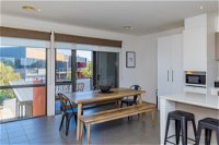13 Shore Place - Accommodation Airlie Beach