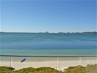 15 'Harbourside' 3-7 Soldiers Point Road - right on the waterfront - Accommodation Airlie Beach