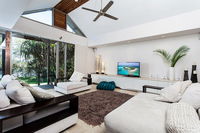 18A Childe Street Belongil Beach - Belongil Beach Pavilion House - Whitsundays Accommodation