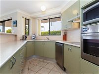 2 'Peninsula Waters' - three bedroom unit with spacious private courtyard  WIFI