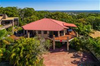 2/80 Cooloola Drive - Comfortable and cosy unit enjoying ocean views and views to Fraser Island