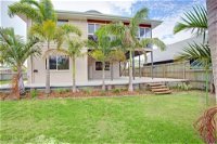 29 Cypress Avenue - Rainbow Beach Close to the beach with a pool - Darwin Tourism