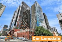 2BR 2BATH  CAR  QUALITY  STYLE IN MELBOURNE CBD - Accommodation Bookings