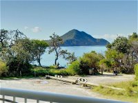 3 'Albacore' 12 Ondine Close - waterfront pool lift  views