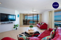 3 Bedroom Apartment - Panoramic Ocean Views - Bundaberg Accommodation