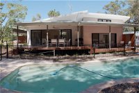 33 Esprit Drive - Rainbow Shores Style Comfort and Relaxation Pets Welcome Pool - Accommodation Hamilton Island