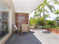 356 ' Oaks Pacific Blue' 265 Sandy Point Rd - Air conditioned direct pool access and suited for disability - Accommodation Airlie Beach