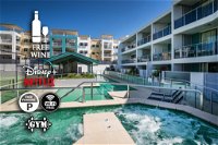 3BR Coolum Beach Escape  Courtyard Pool Spa Tennis - Accommodation QLD