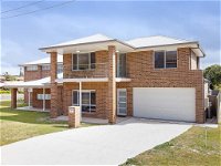 5B BENT STREET - LARGE HOUSE WITH DUCTED AIR CON WIFI  FOXTEL