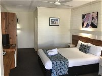 7th Street Motel - Accommodation Airlie Beach