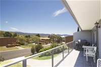 Acacia 2 - Luxurious Holiday Townhouse - Accommodation Australia