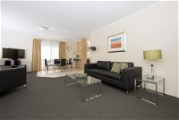 Accommodate Canberra - Kingston Court - Accommodation Airlie Beach
