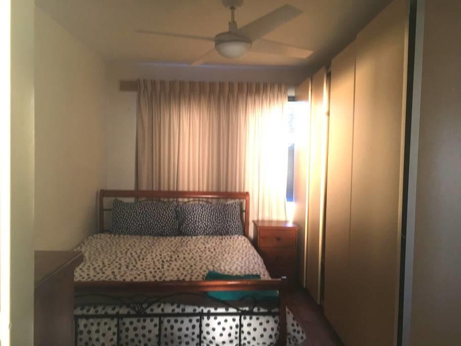 Affordable Apartment Close To City And Beaches - Tourism Search 0